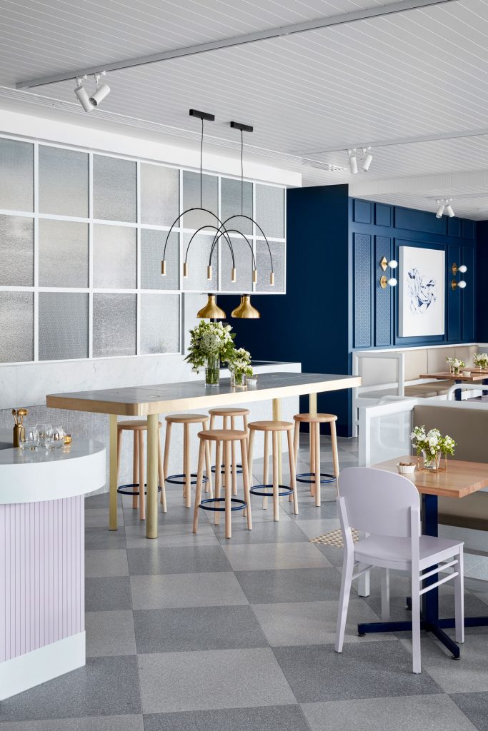 Thiết kế nội thất quán cafe hiện đại tinh tế - View 6