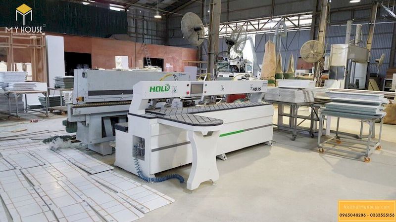 Máy móc hiện đại đẻ sản xuất nội thất gỗ công nghiệp