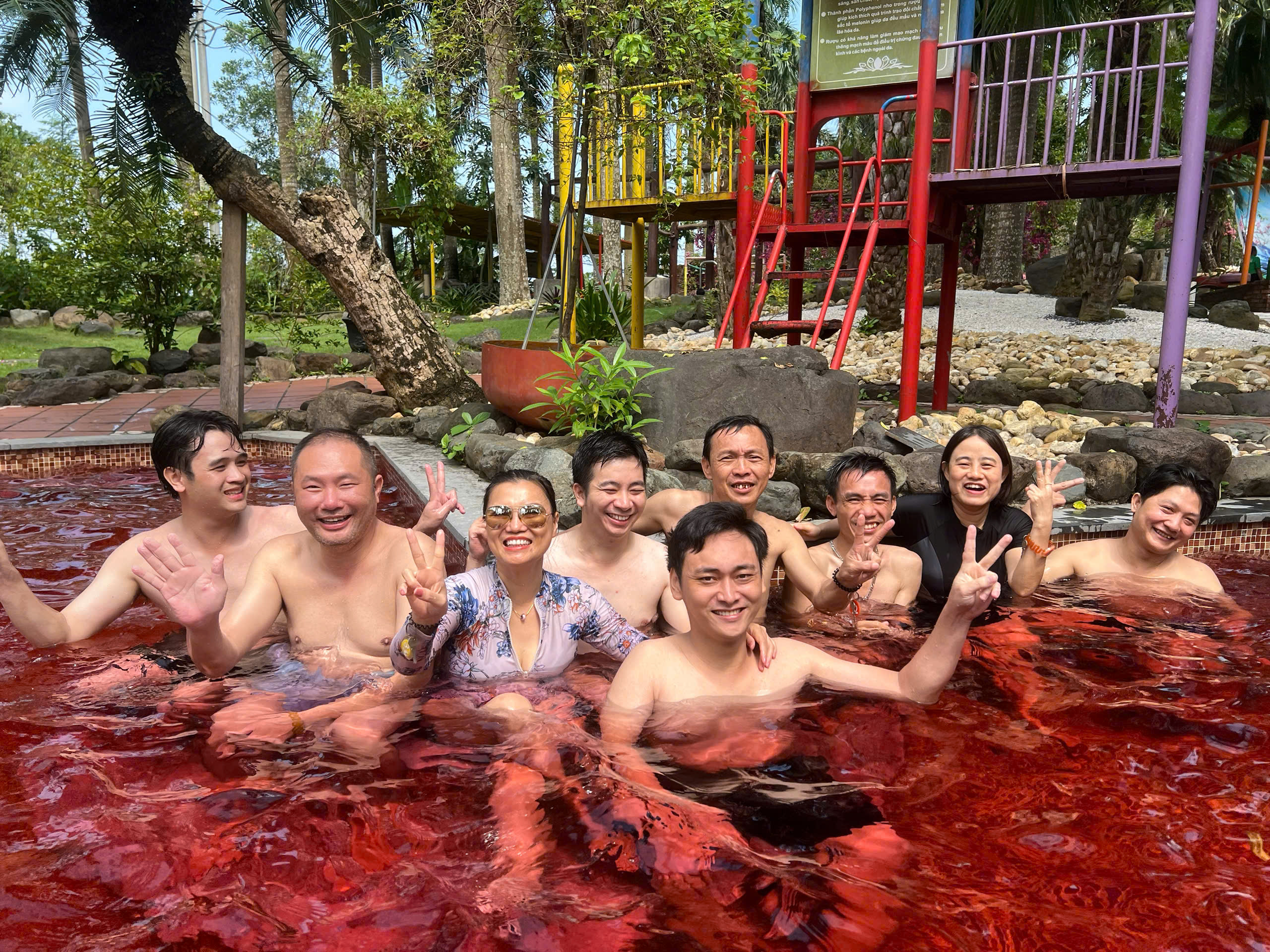 hoạt động team building tại resort asean